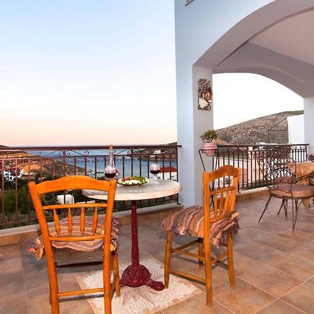 Nikis Seaside House Villa Vlihádia Kültér fotó