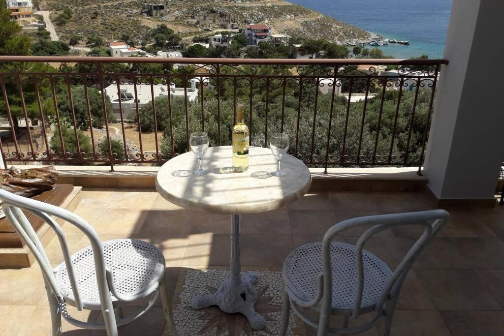 Nikis Seaside House Villa Vlihádia Kültér fotó
