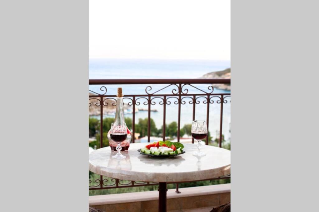 Nikis Seaside House Villa Vlihádia Kültér fotó